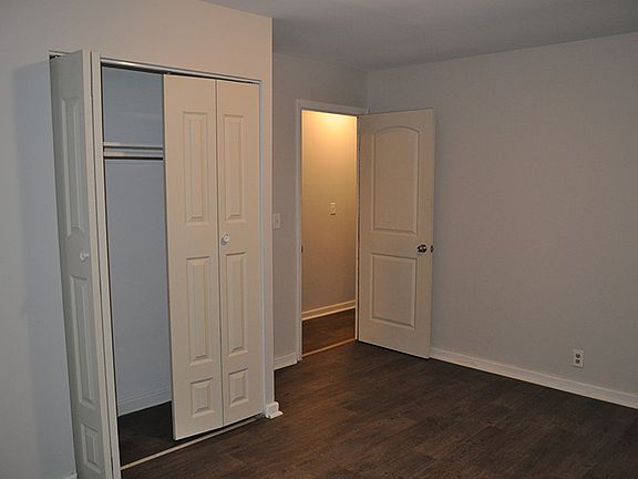 2nd image of 1703 Deerwood Dr