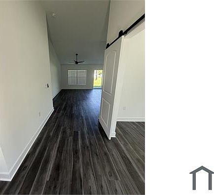 2nd image of 1237 Lasseter St