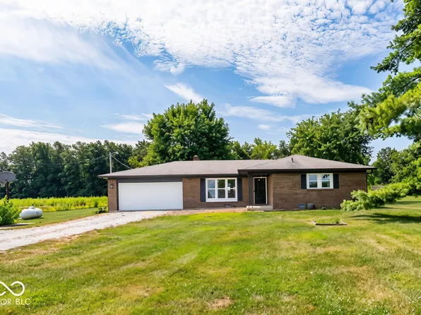 8784 E Range Line Rd, Coatesville, IN 46121