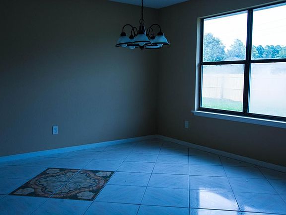 5th image of 10487 Bexhill Ct