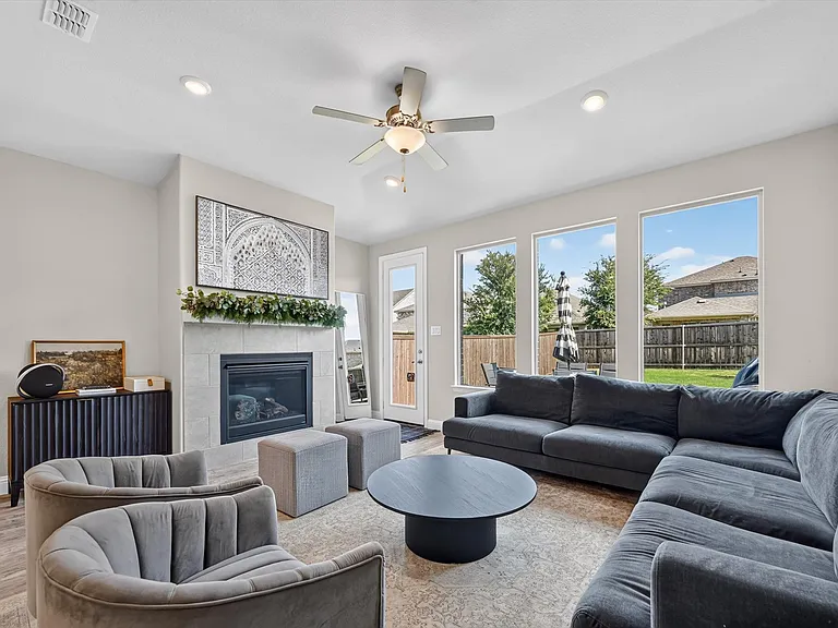 4129 Ranchero Dr — Photo 3