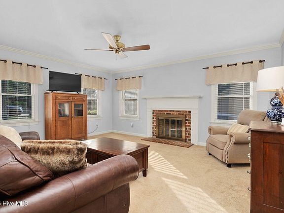 5th image of 1020 Ridgemeadow Lane