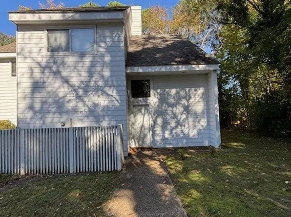 124 Governor Berkeley Rd APT 13, Williamsburg, VA 23185