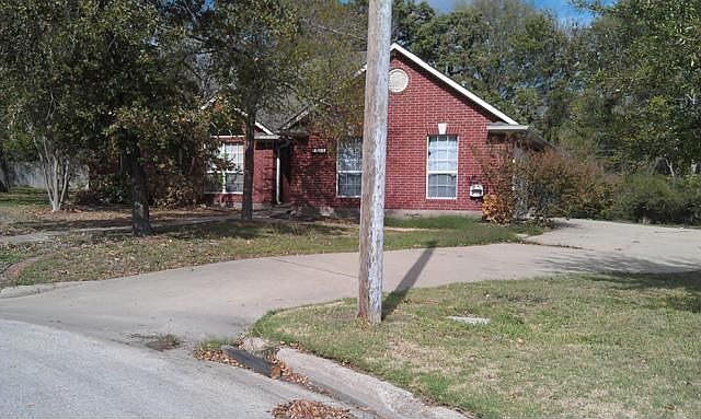 2nd image of 1719 Luza St