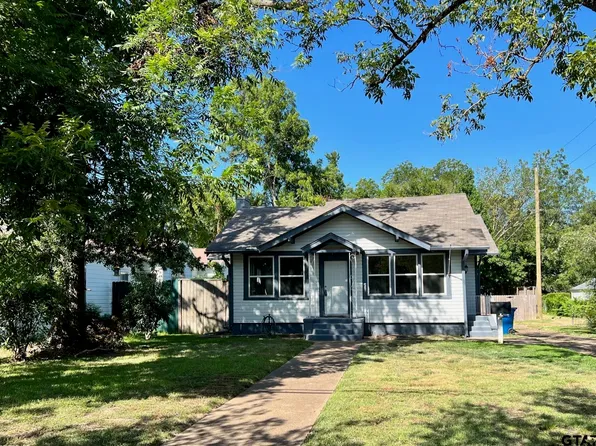 706 Austin St, Jacksonville, TX 75766