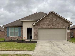 3139 Crest Ln, Lake Charles, LA 70607