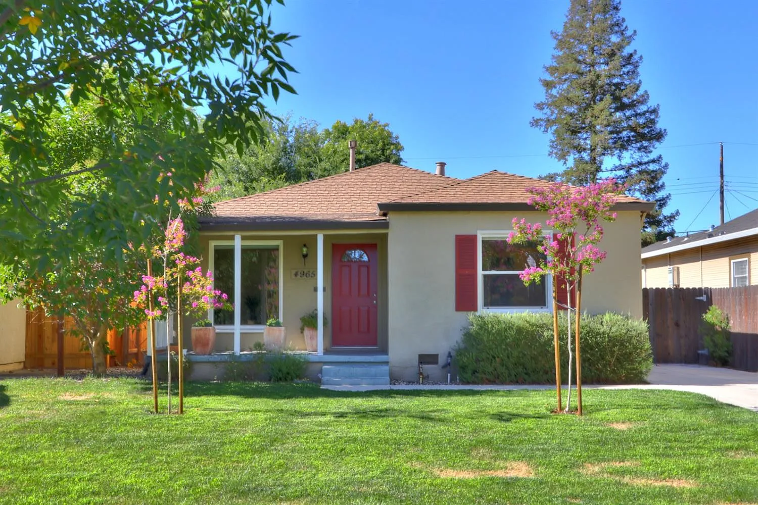 4965 9th Ave photo 1