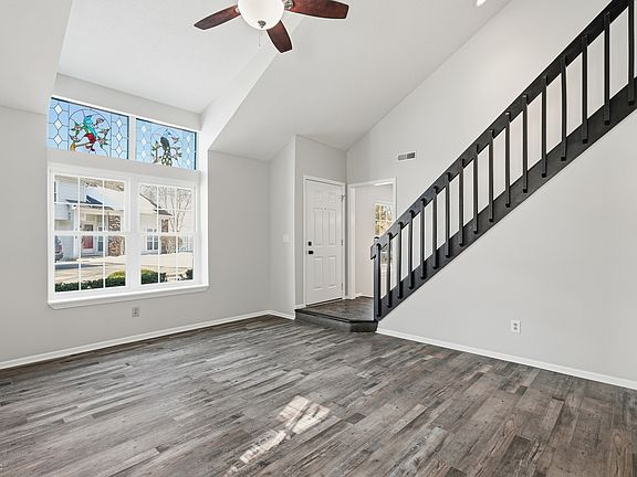 4th image of 7520 Castleton Farms North Dr