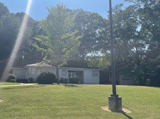 3525 Rainbow Dr, Rainbow City, AL 35906