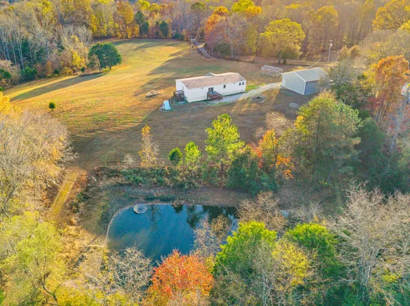 111 Antioch Rd, Charlotte, TN 37036