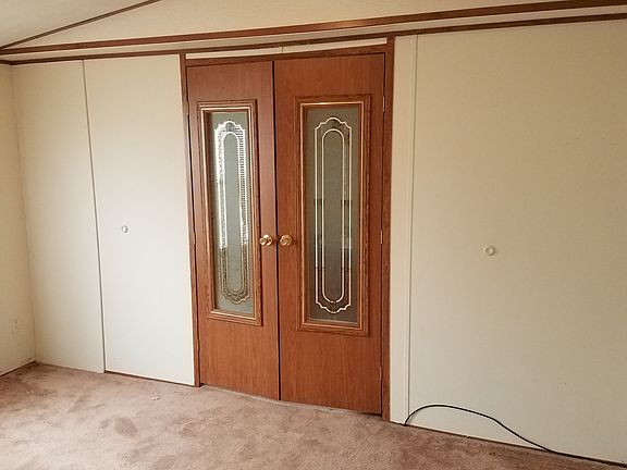 3rd image of 300 N South St Lot 91