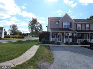 302 Iris Gln, Lititz, PA 17543