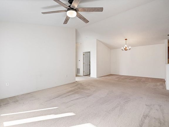 3rd image of 8921 Hunters Creek Dr APT 312