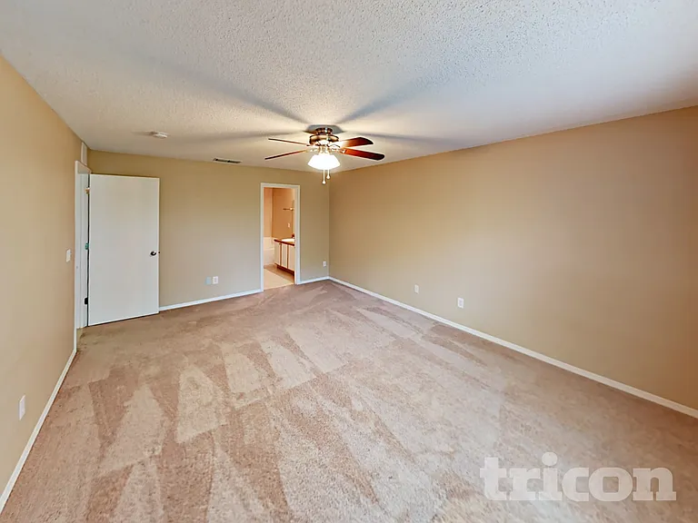 1078 Woodson Hammock Cir — Photo 9