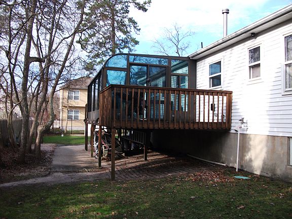 2nd image of 708 12th Ave