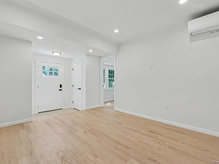 6 North St #1 — Photo 7