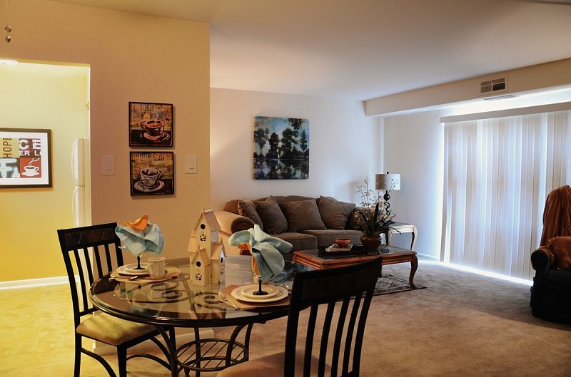 2nd image of 2901 Welsh Rd APT A222