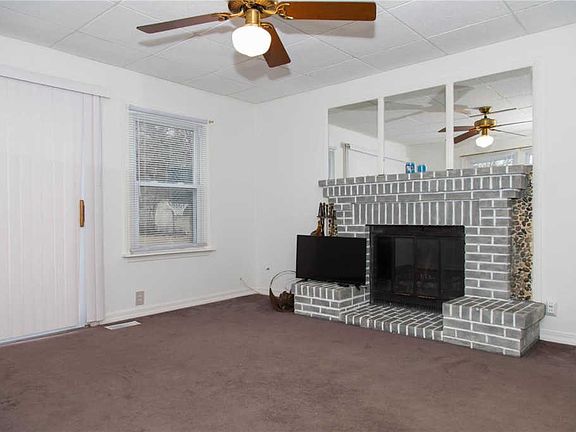 2nd image of 3431 Eastridge Ln