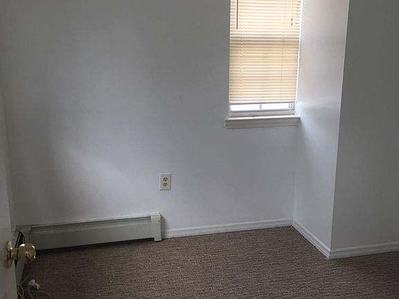 5th image of 8211 Country Pointe Cir #A