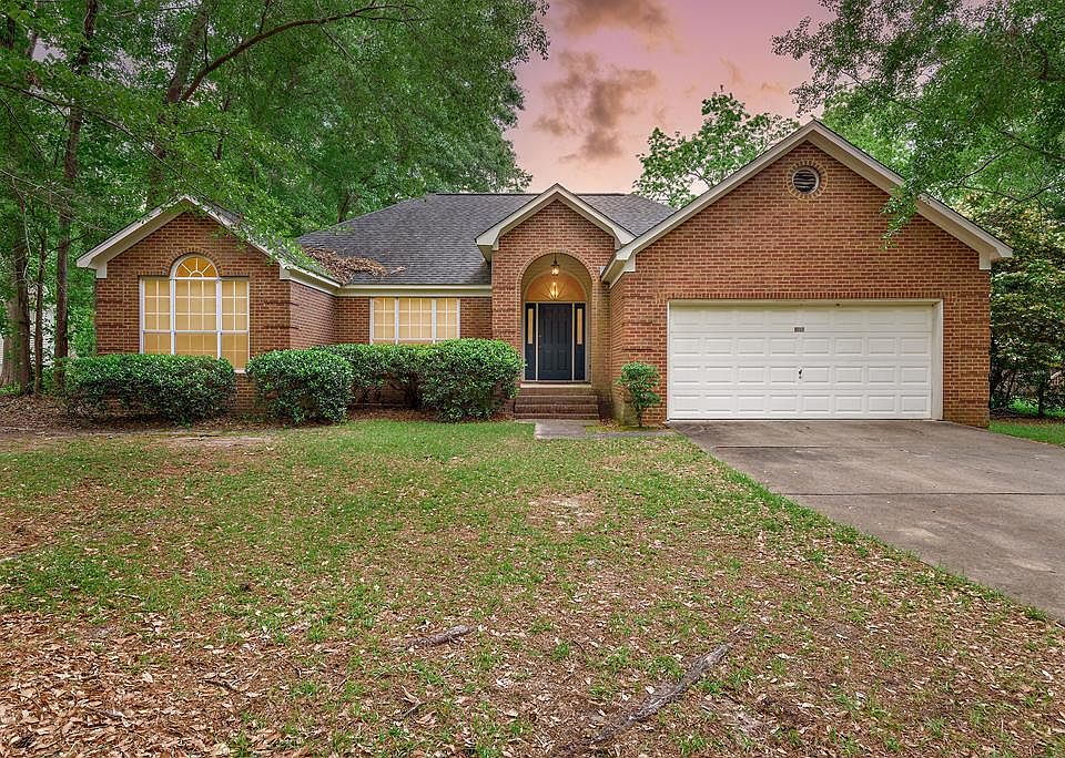 1st image of 2413 Stonewood Dr