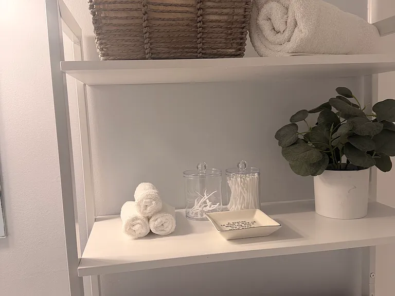 75 Royal Oak Ct #201 — Photo 54