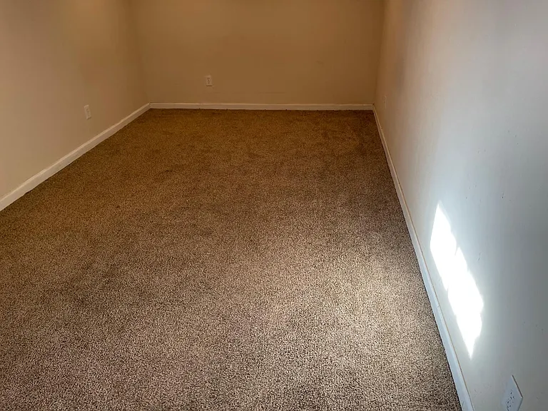 2236 Ingalls St — Photo 9