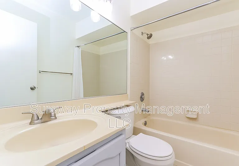 117 Rainier Ct #8 — Photo 13