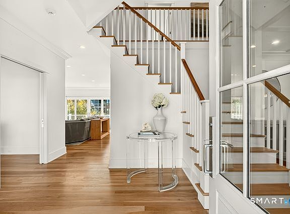 4th image of 624 Penfield Road