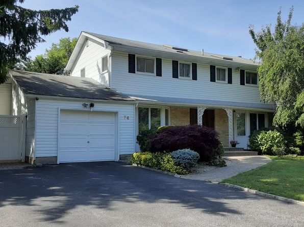 74 Rockland Dr