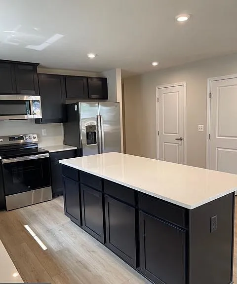 18045 South Village Dr — Photo 9