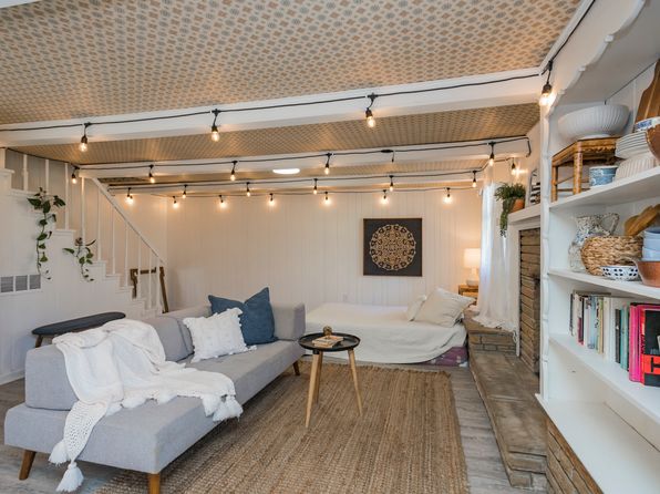 215 Donna Dr #BASEMENT