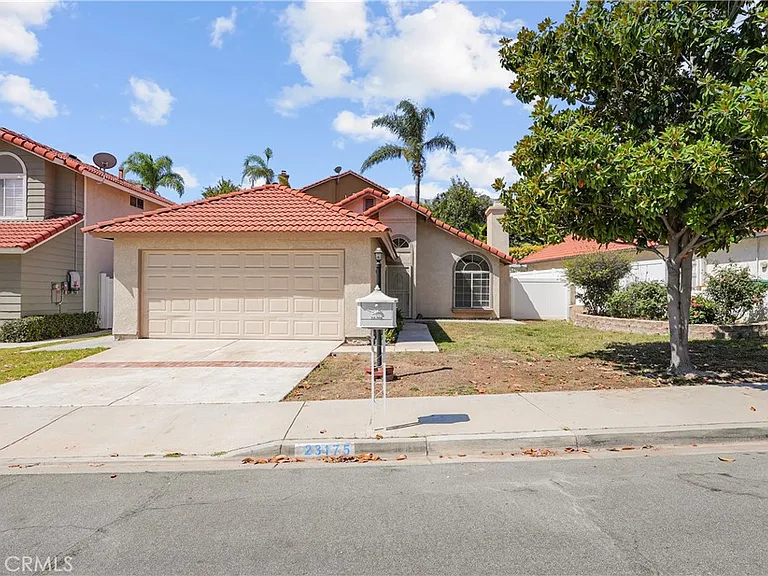 23175 Canyon Pines Pl — Photo 2