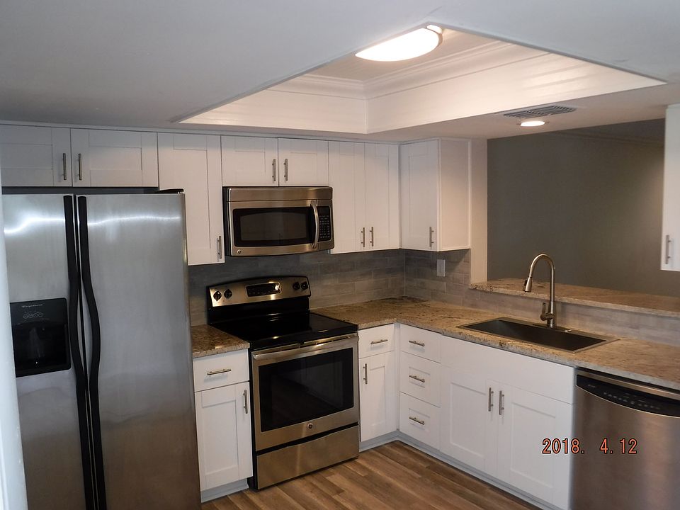 *******NEW KITCHEN*******  