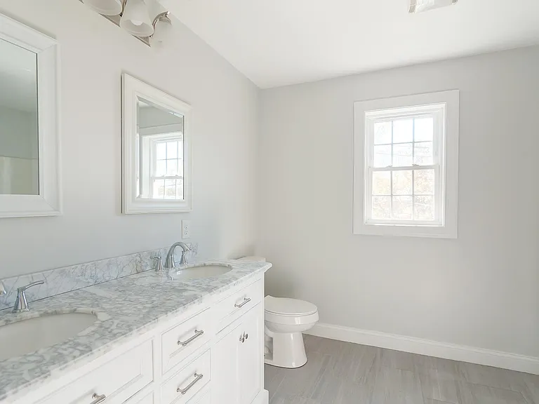74 Upland St #D — Photo 8