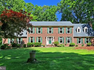 10609 Timberidge Rd, Fairfax Station, VA 22039