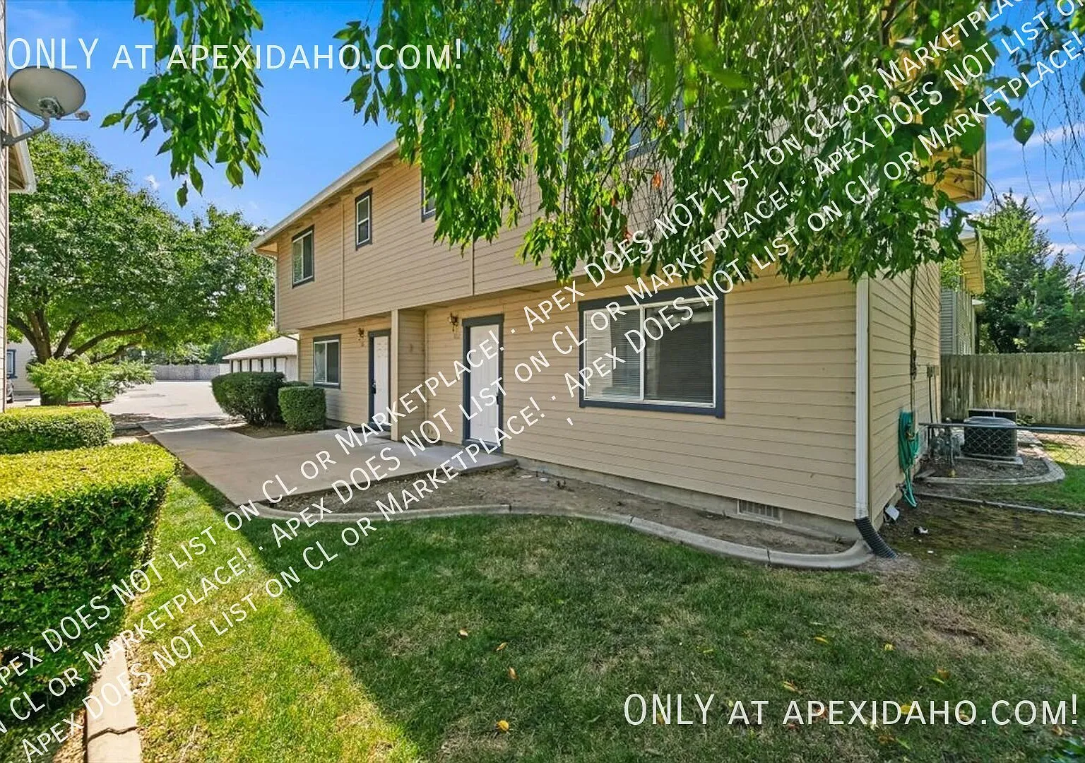 Recently Remodeled Boise Home with Fireplace - Water, Sewer & Trash Included — Photo 1
