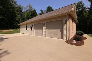 1st image of 730 Crestrose Dr