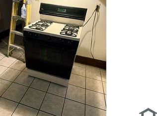 1320 N 28th St #1, Milwaukee, WI 53208