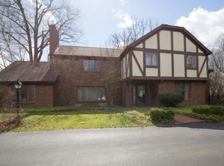 33 Newport Dr, Youngstown, OH 44512
