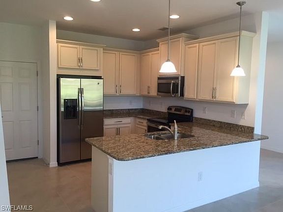 3rd image of 10814 Alvara Way