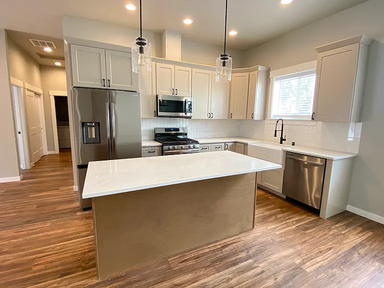 40083 Lake Terrace Ct — Photo 12