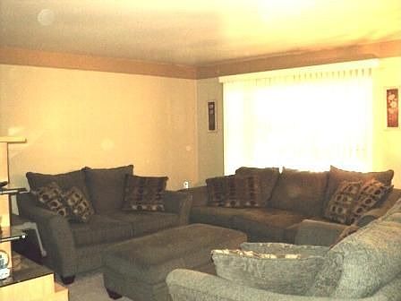 3rd image of 11323 Lois Ct