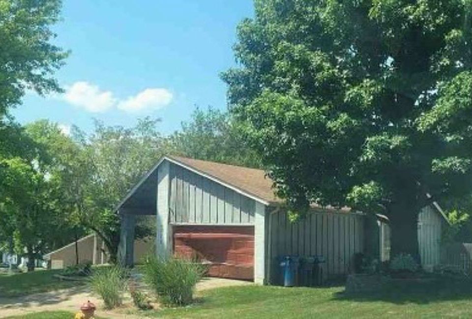 2nd image of 5235 Springtrail Dr