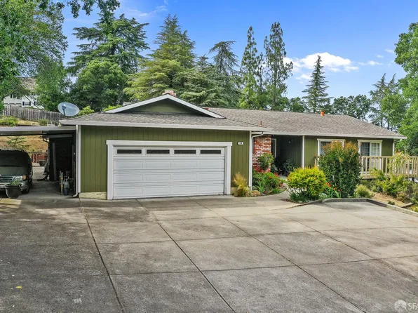 39 Crest Ave, Alamo, CA 94507