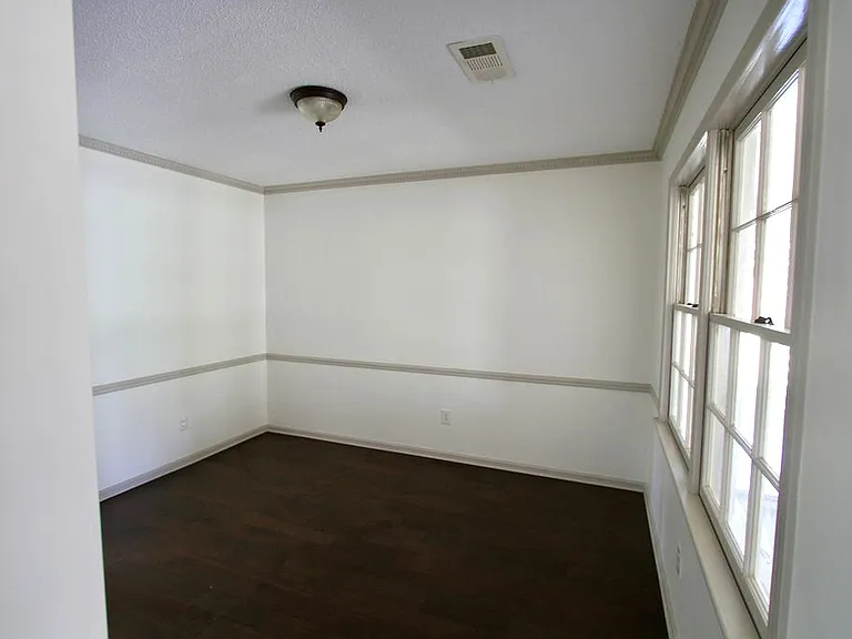 5410 Woodhill Cir — Photo 7
