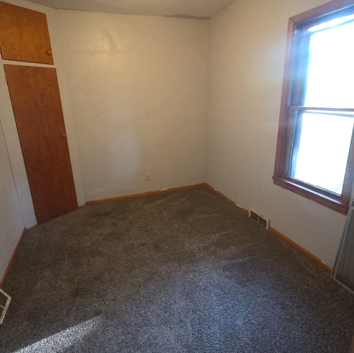 2 bed, $775 — Photo 2