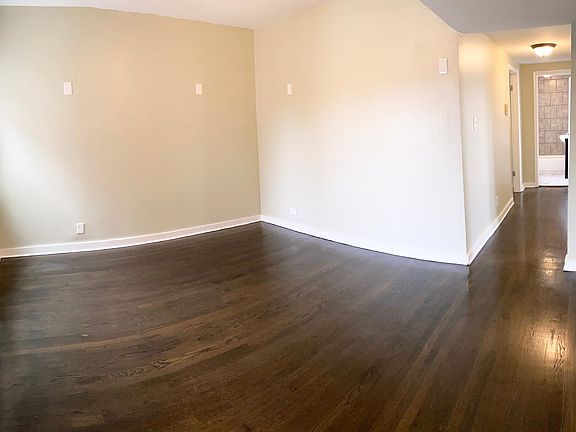 2nd image of 7922 S Marshfield Ave #6