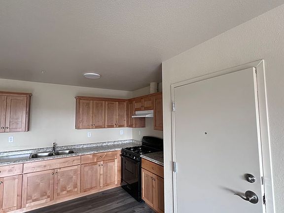4th image of 1428 Monterey St #101