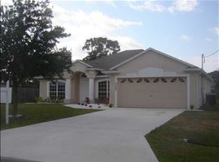 5469 NW Arbutus Ln, Port Saint Lucie, FL 34986