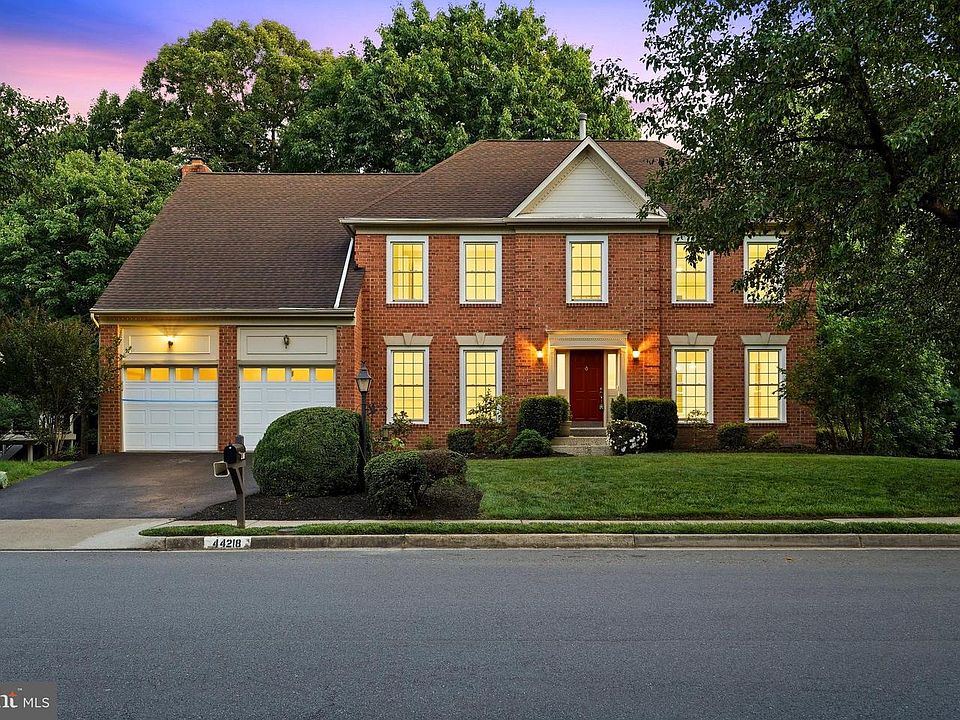 1st image of 44218 Bristow Cir